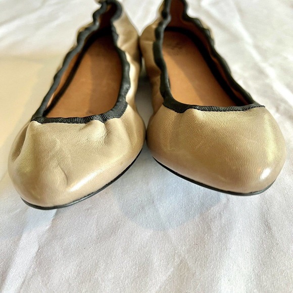 Vince Camuto Size 6 Jemilla Ballet Flat Beige Tan Nude Embossed Leather Shoes - Picture 7 of 15